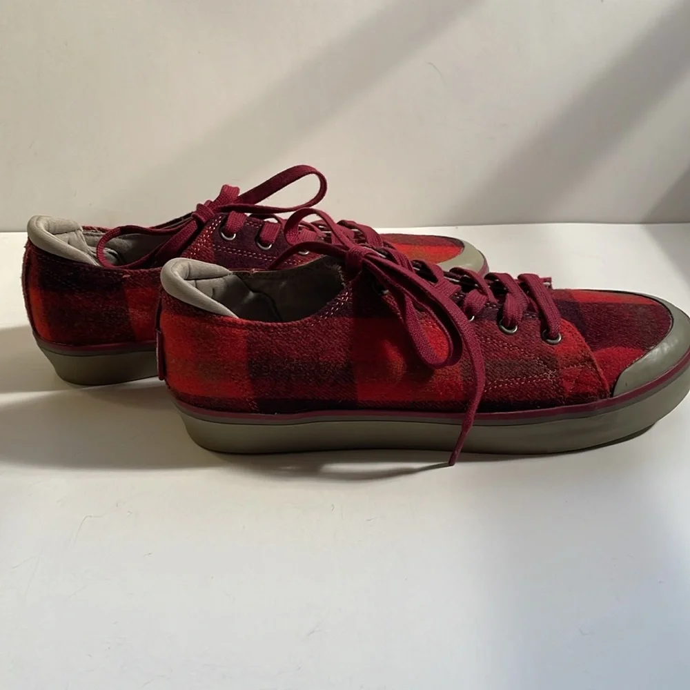Keen NWOT Wool Fleece Plaid Elsa Sneaker - Picture 2 of 4